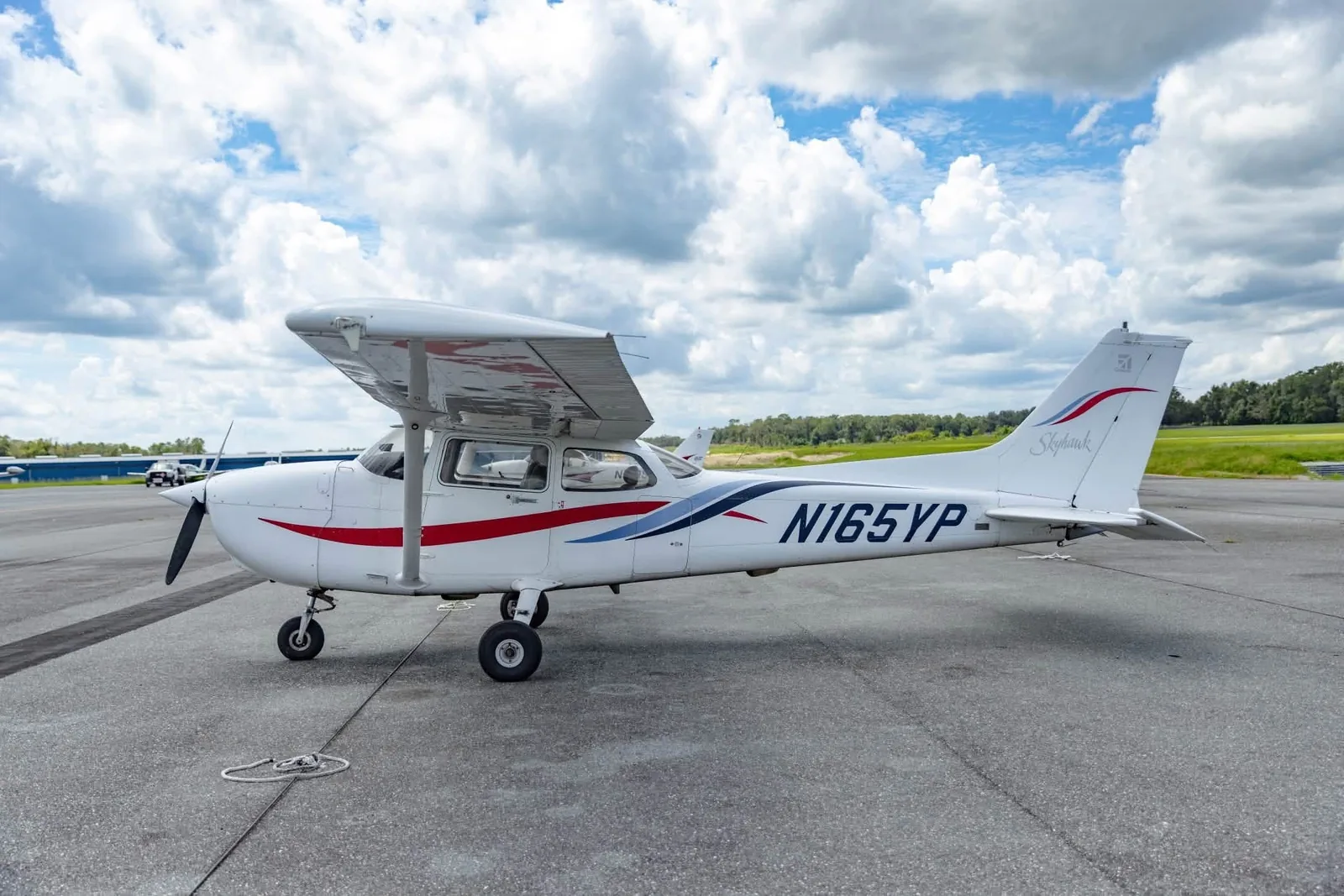Cessna 172R N165YP, vue extérieure